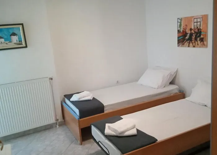 Giannis House